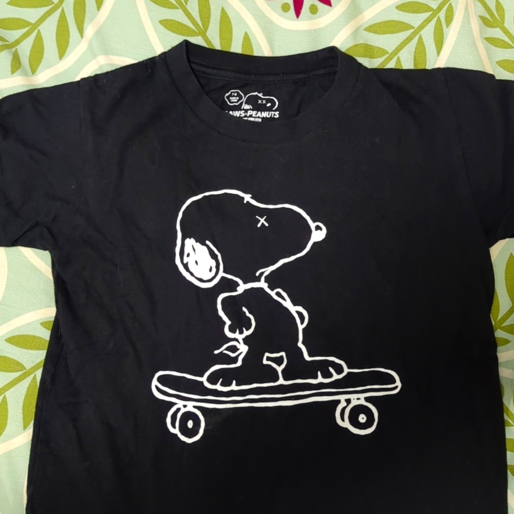 Kaws x Peanuts t-shirt Uniqlo